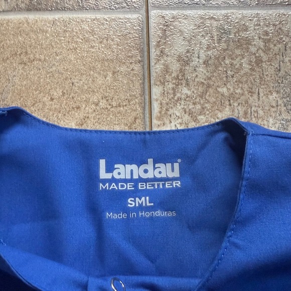 Landau Women's Blue Scrub Jacket Long Sleeve Snap Front Pockets Size SML - Picture 5 of 7
